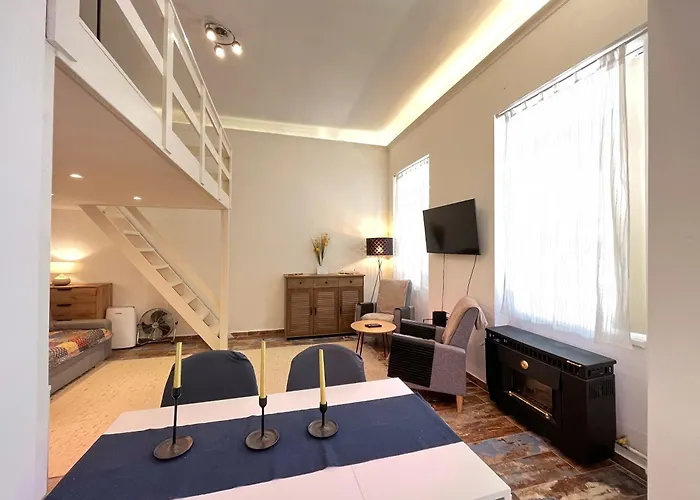 Brand New Garden Flat / Free Parking