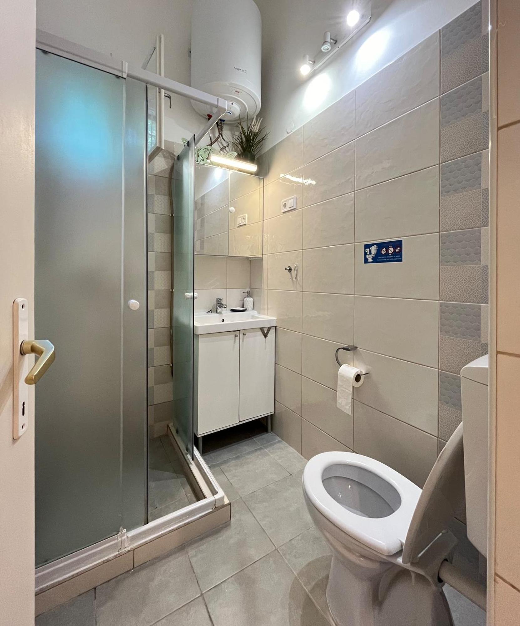 דירה Brand New Garden Flat / Free Parking בודפשט